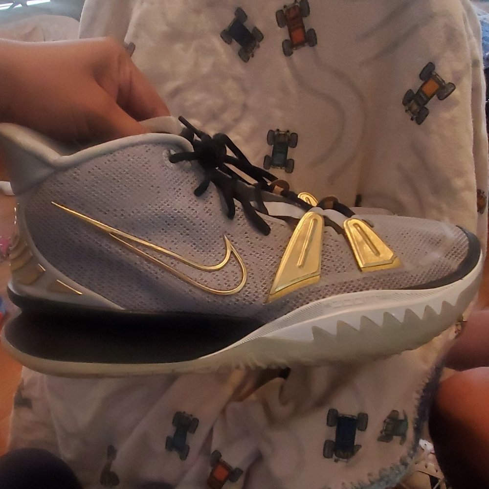 Nike kyrie 7